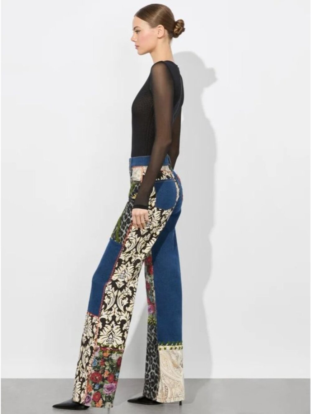 Alice + Olivia Weezy Lola Blue Multi Mixed Media Jeans 26 NWT $595 - Picture 5 of 11